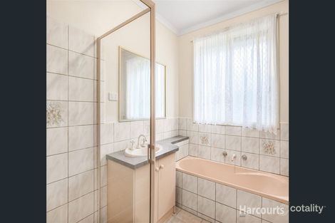 Property photo of 15 Meldrum Court Narre Warren South VIC 3805