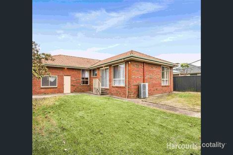 Property photo of 15 Meldrum Court Narre Warren South VIC 3805