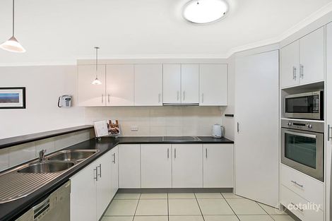 Property photo of 32 Fadden Crescent Middle Ridge QLD 4350