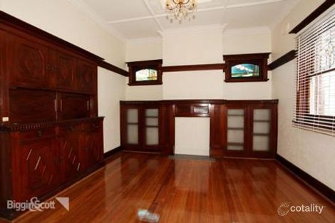 Property photo of 21 Ellesmere Road Windsor VIC 3181