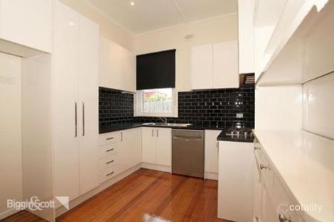 21 Ellesmere Rd, Windsor, VIC 3181