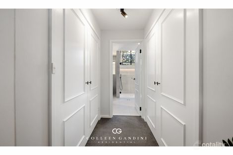 Property photo of 18 Macdonald Road Applecross WA 6153