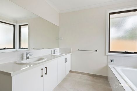 Property photo of 2/14 Glen Dhu Road Kilsyth VIC 3137