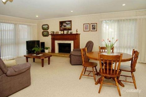 Property photo of 18 Diosma Drive Glen Waverley VIC 3150