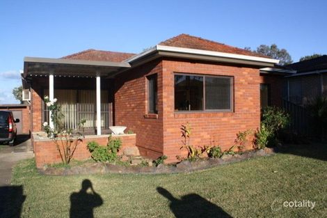 7 Woodburn Ave, Panania, NSW 2213