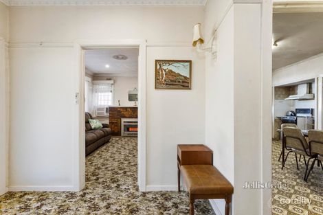 Property photo of 1 Dalma Avenue Castlemaine VIC 3450