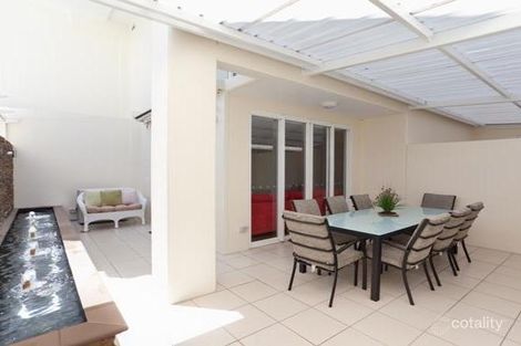 Property photo of 212-214 Marine Parade Labrador QLD 4215
