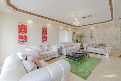 Property photo of 35 Tiffany Crescent Roxburgh Park VIC 3064