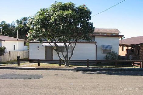 18 Bay Rd, The Entrance, NSW 2261