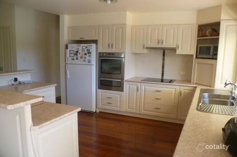 Property photo of 33 Lake Terrace East Mount Gambier SA 5290