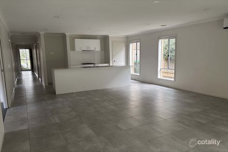 Property photo of 3 Resolution Circuit Doreen VIC 3754
