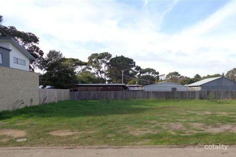 2 Ocean Mist Ct, St Leonards, VIC 3223