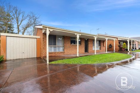 Property photo of 2/1014 Howitt Street Wendouree VIC 3355