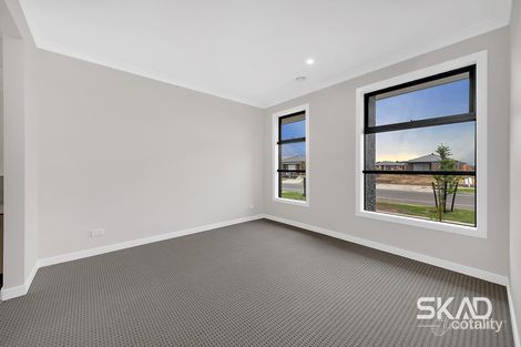 Property photo of 28 Leafspring Road Donnybrook VIC 3064