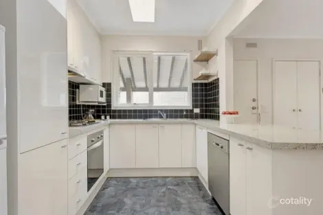 Property photo of 2/141 Maltravers Road Ivanhoe VIC 3079