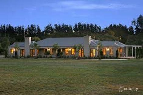 46 Lowry Dr, Woodend, VIC 3442