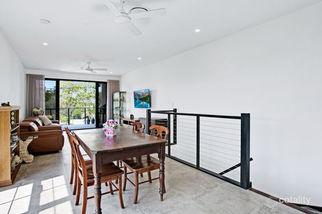 Property photo of 1/7 Chirn Crescent Labrador QLD 4215