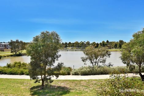 Property photo of 28 Courthouse Walk Doreen VIC 3754