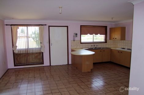Property photo of 35 Acacia Circuit Hunterview NSW 2330