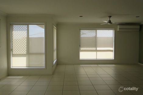 Property photo of 2/23 Avalon Drive Rural View QLD 4740