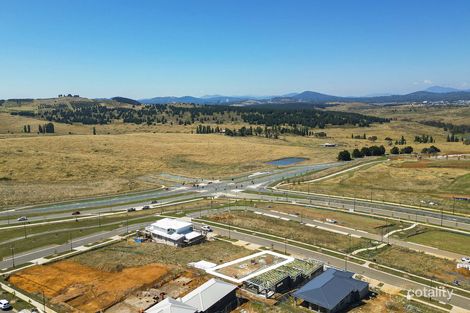 15 Keith Bain Crst, Whitlam, ACT 2611