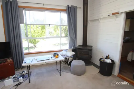 Property photo of 8 Erindee Avenue Tenterfield NSW 2372