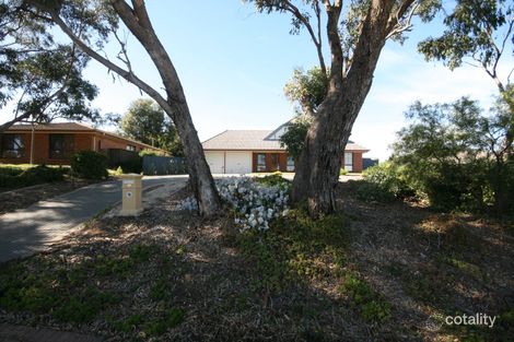 50 Manning Rd, Aberfoyle Park, SA 5159