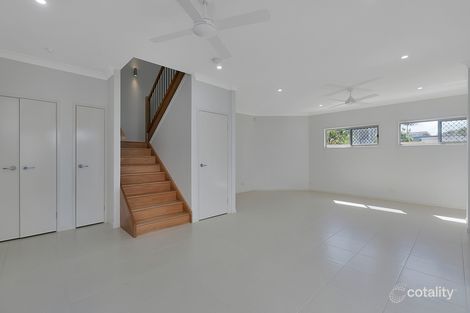 Property photo of 2/99 Wynnum Esplanade Wynnum QLD 4178