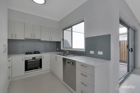 2/99 Wynnum Esp, Wynnum, QLD 4178