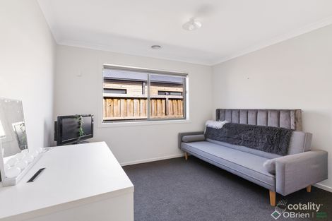 Property photo of 8 Poa Place Cowes VIC 3922