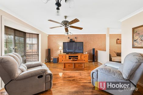 Property photo of 45 Hamilton Drive Cranbourne North VIC 3977