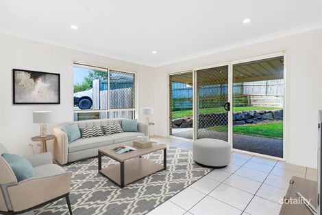 Property photo of 5 Matthews Crescent Pimpama QLD 4209