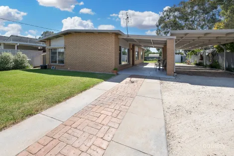 Property photo of 23 Douglas Avenue Swan Hill VIC 3585
