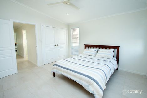 Property photo of 14 Riverside Drive Tannum Sands QLD 4680