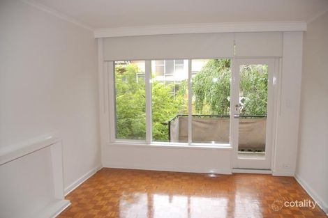 Property photo of 3/3 Wimbledon Avenue Elwood VIC 3184