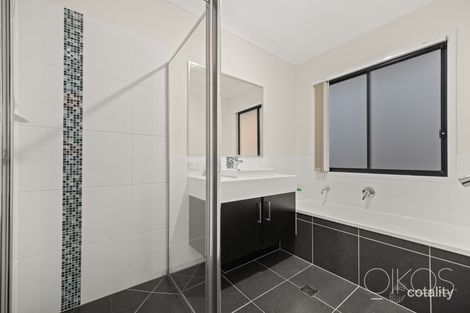 Property photo of 8 Botticelli Close Carseldine QLD 4034