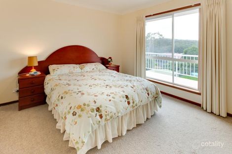 Property photo of 19 Hillside Crescent Kianga NSW 2546