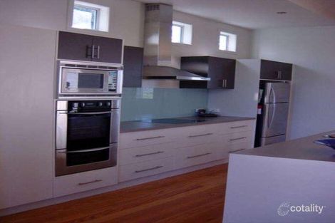 Property photo of 16 Whalers Drive Port Fairy VIC 3284