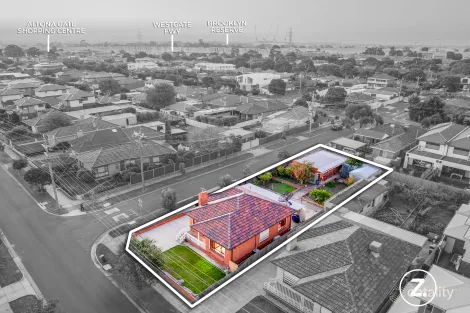 Property photo of 38 Cyclamen Avenue Altona North VIC 3025