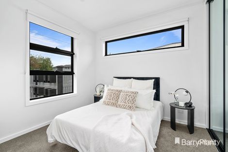 Property photo of 2/23 Arndt Road Pascoe Vale VIC 3044
