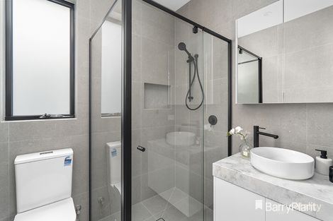 Property photo of 2/23 Arndt Road Pascoe Vale VIC 3044