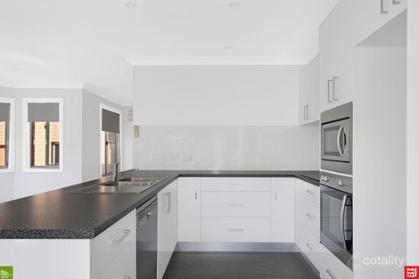 Property photo of 20 Ashmore Crescent Kanahooka NSW 2530