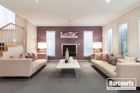 Property photo of 12 Oakmoss Place Berwick VIC 3806