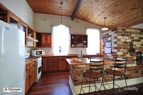 Property photo of 2 Hubert Street Guildford WA 6055