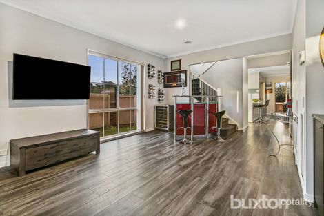 Property photo of 2 Kingsland Close Dingley Village VIC 3172
