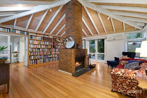 Property photo of 247 Pitt Street Eltham VIC 3095