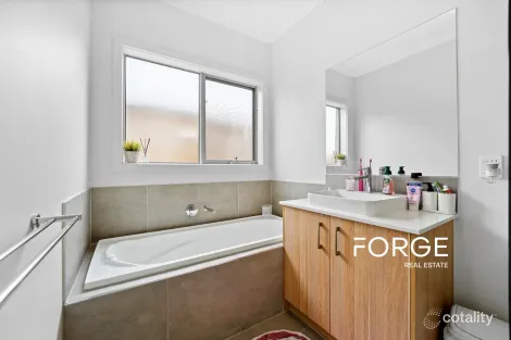 Property photo of 62 Hamish Road Darley VIC 3340