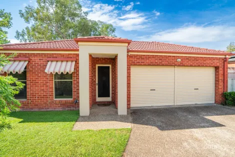 Property photo of 2/516 Nathan Avenue Albury NSW 2640