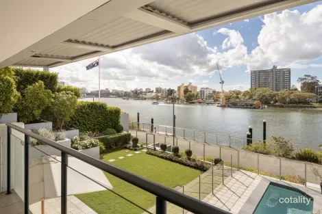 Property photo of 1/98 Thorn Street Kangaroo Point QLD 4169