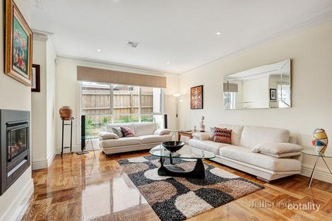 Property photo of 2/60 Winton Road Ashburton VIC 3147